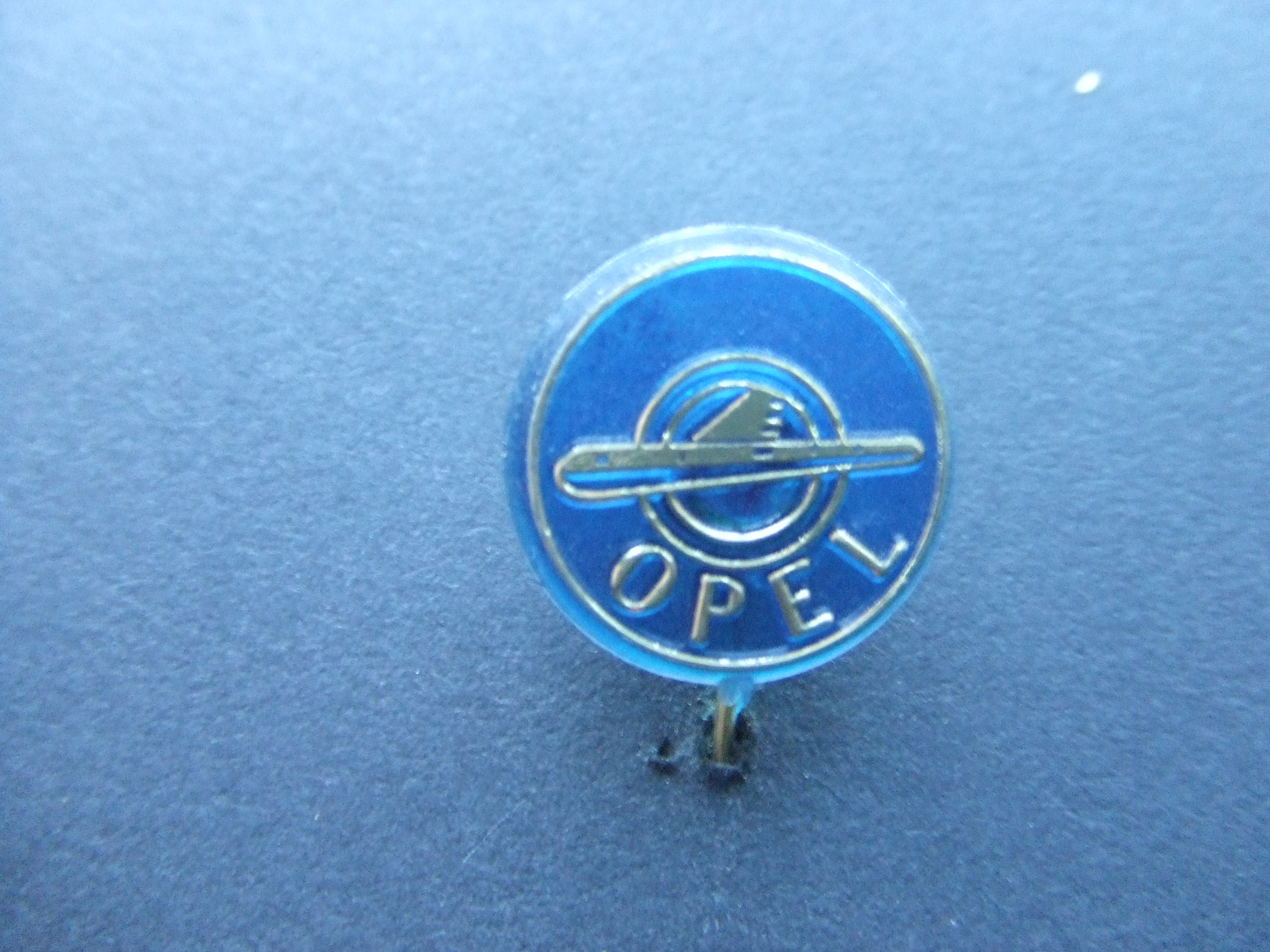 Opel logo blauw- goudkleurig